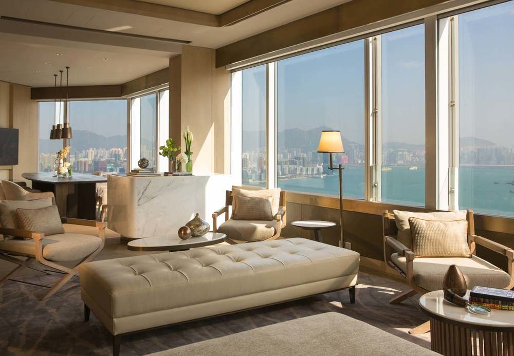 Renaissance Hong Kong Harbour View Hotel image 1